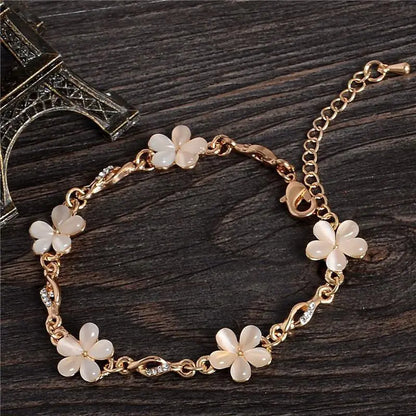 Fashion Cat's Eye Stone Flower Bracelet for Women